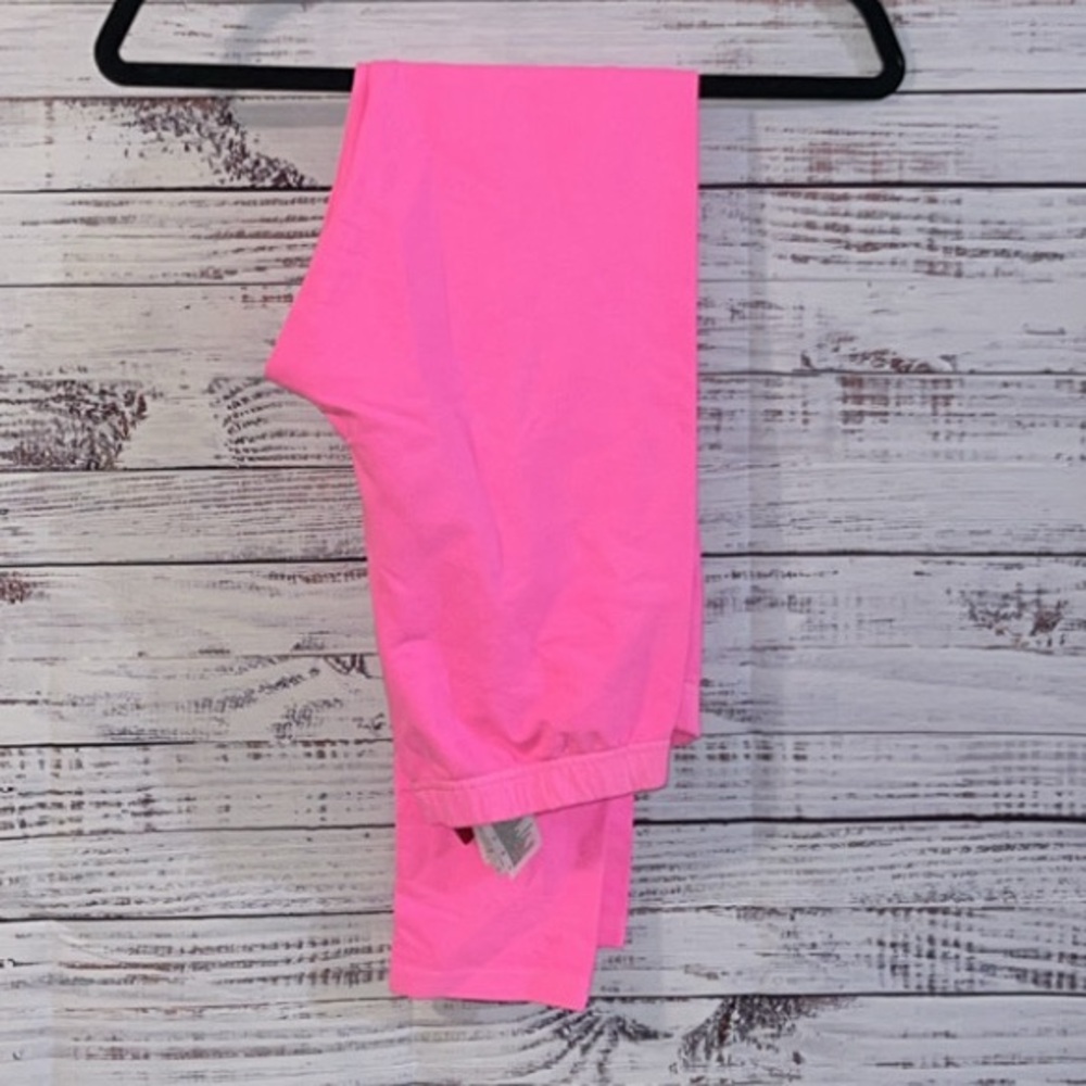 H&M Neon Pink Leggings
